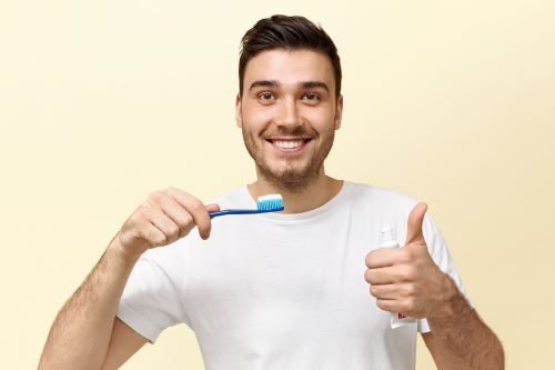 How to Brush Your Teeth the Right Way